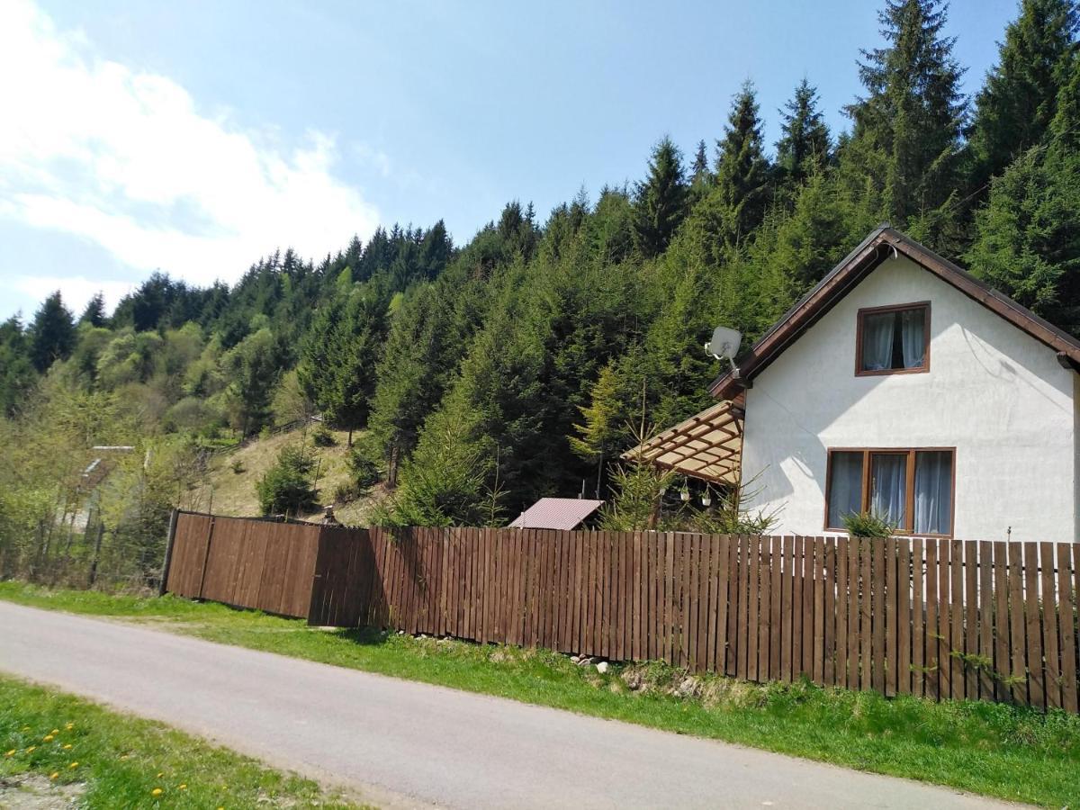 Csillag Kulcsoshaz Villa Gheorgheni  ภายนอก รูปภาพ