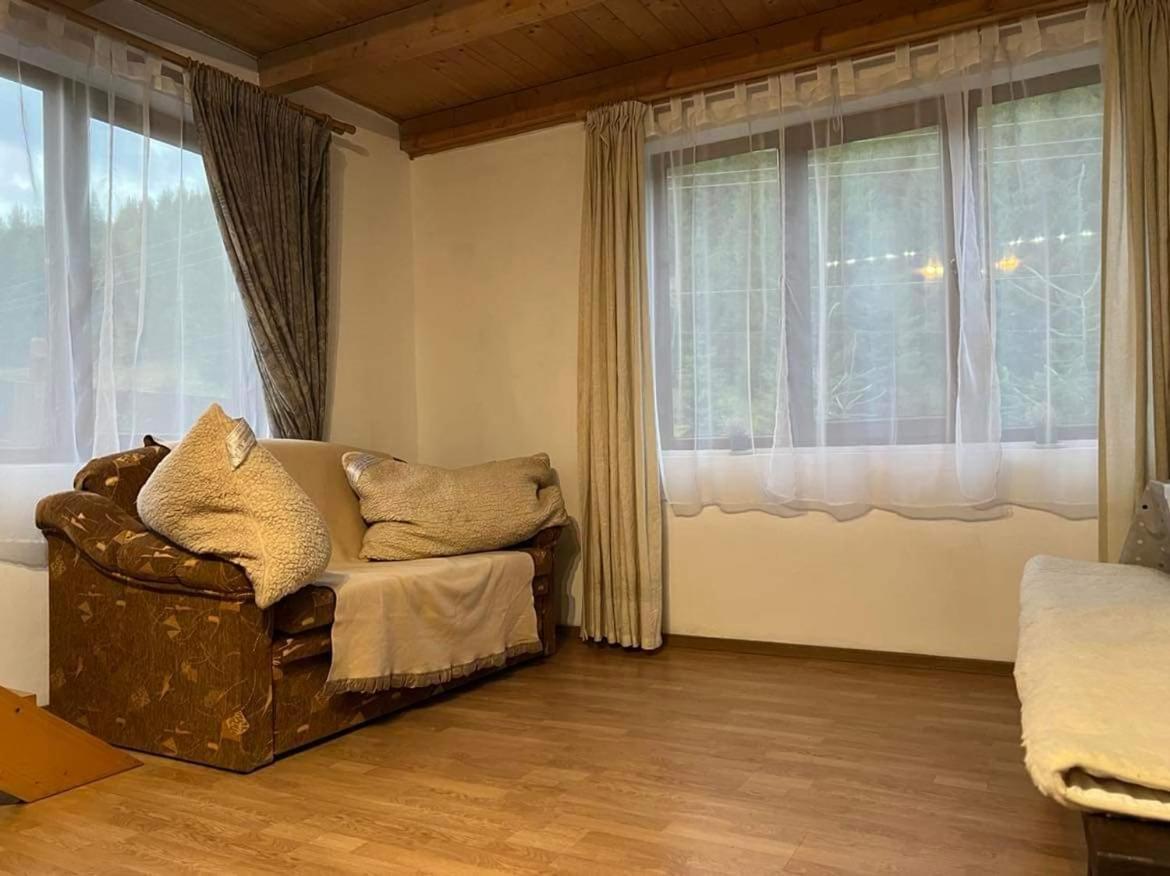 Csillag Kulcsoshaz Villa Gheorgheni  ภายนอก รูปภาพ