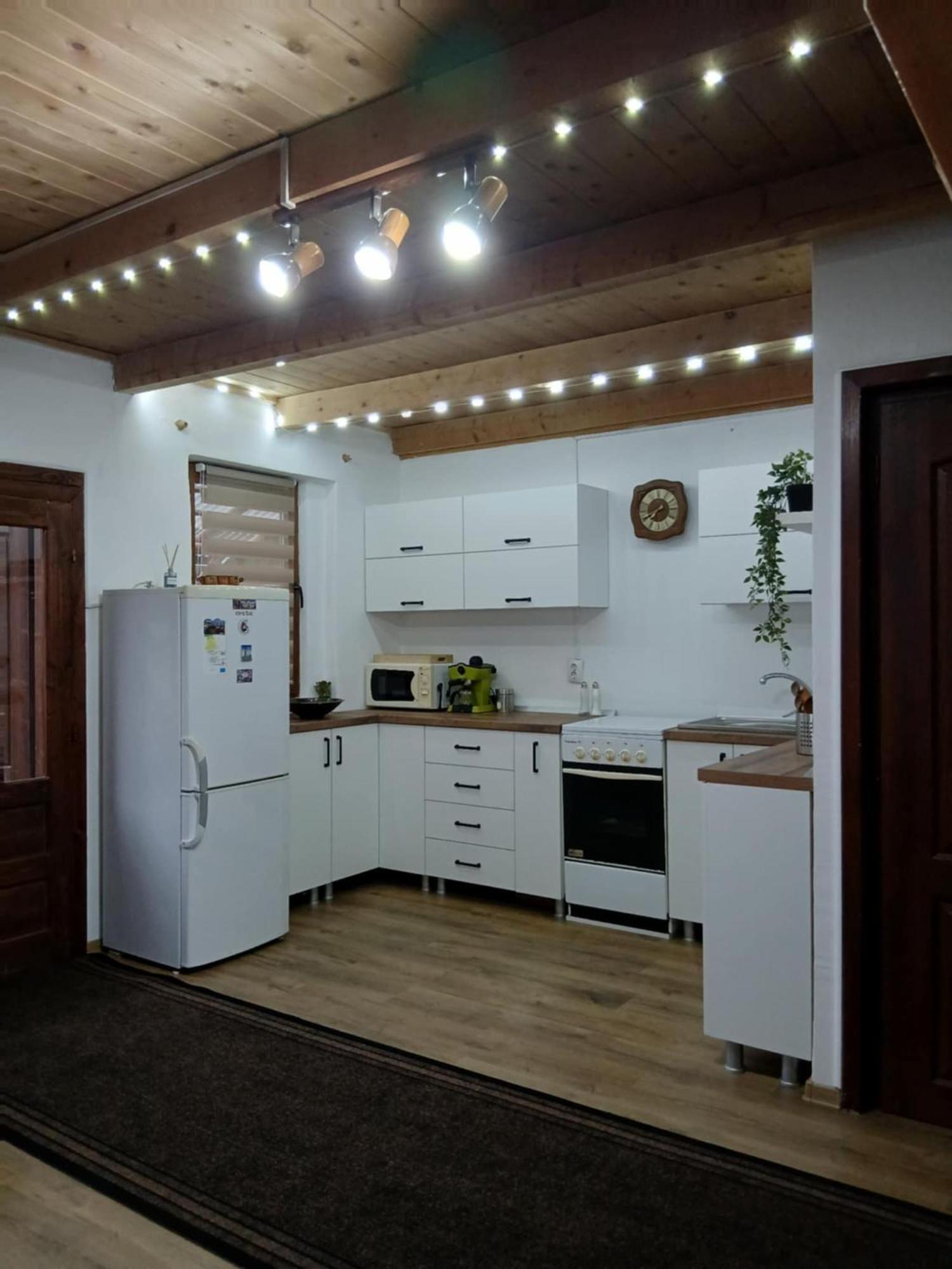 Csillag Kulcsoshaz Villa Gheorgheni  ภายนอก รูปภาพ